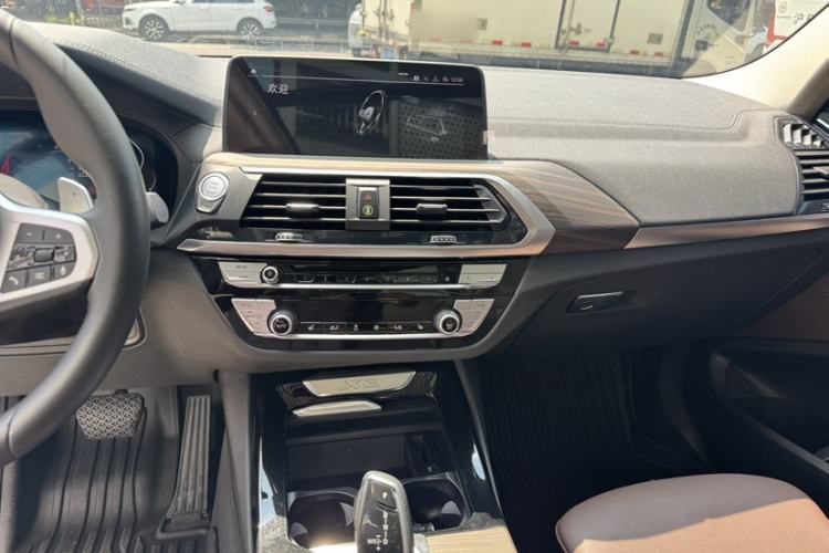 Used BMW X3 2020 xDrive28i M Sport Package Audio And AC Panel
