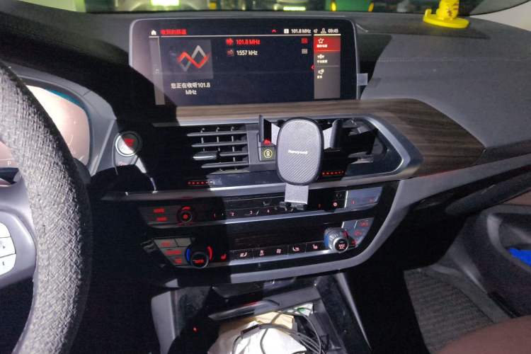Used BMW X3 2020 xDrive28i Luxury Package Audio And AC Panel