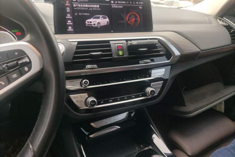 Used BMW X3 2020 xDrive28i M Sport Package Audio And AC Panel