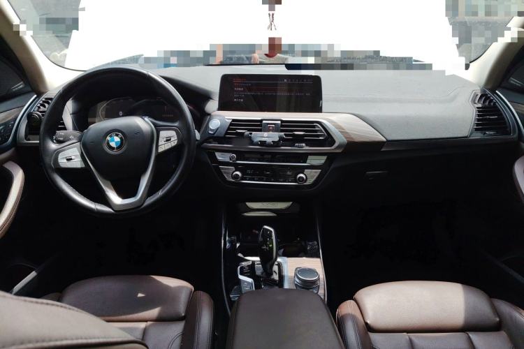 Used BMW X3 2020 xDrive28i Luxury Package Center Console