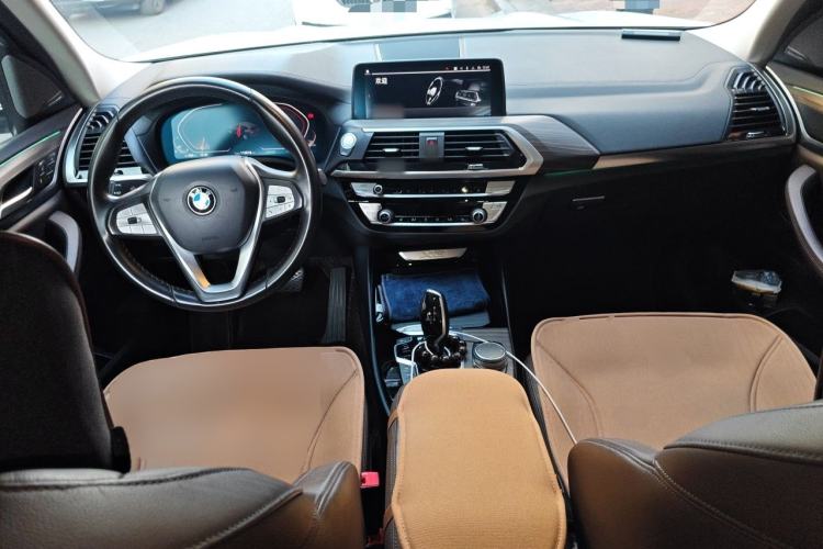 Used BMW X3 2020 xDrive28i Luxury Package Center Console