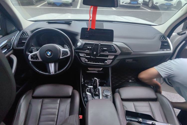 Used BMW X3 2020 xDrive30i Luxury Model with M Sport Package Center Console