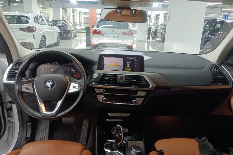 Used BMW X3 2020 xDrive28i Luxury Package Center Console