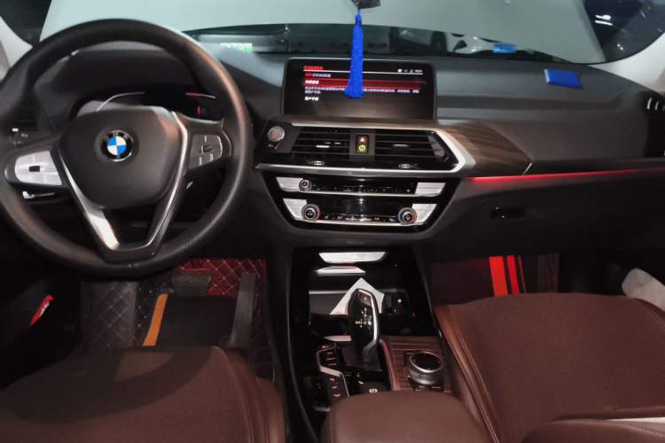 Used BMW X3 2020 xDrive28i Luxury Package Center Console