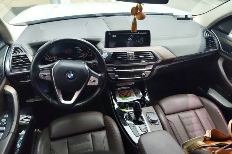 Used BMW X3 2020 xDrive28i Luxury Package Center Console