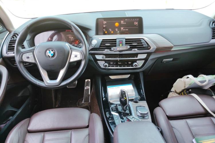 Used BMW X3 2020 xDrive28i Luxury Package Center Console