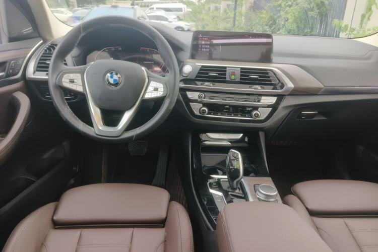 Used BMW X3 2020 xDrive28i Luxury Package Center Console