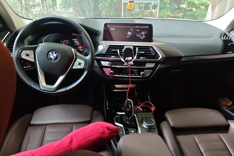 Used BMW X3 2020 xDrive28i M Sport Package Center Console