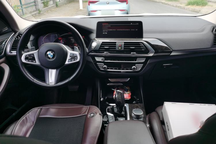Used BMW X3 2020 xDrive30i Luxury Model with M Sport Package Center Console