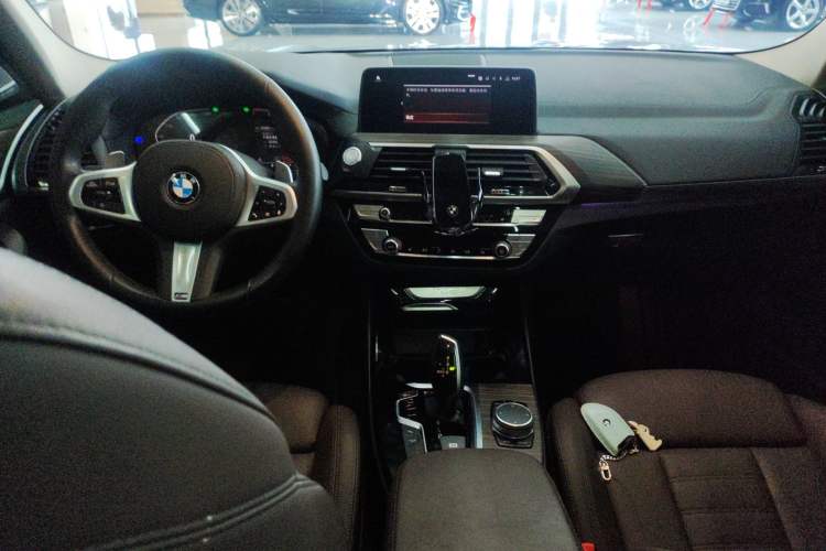 Used BMW X3 2020 xDrive28i M Sport Package Center Console