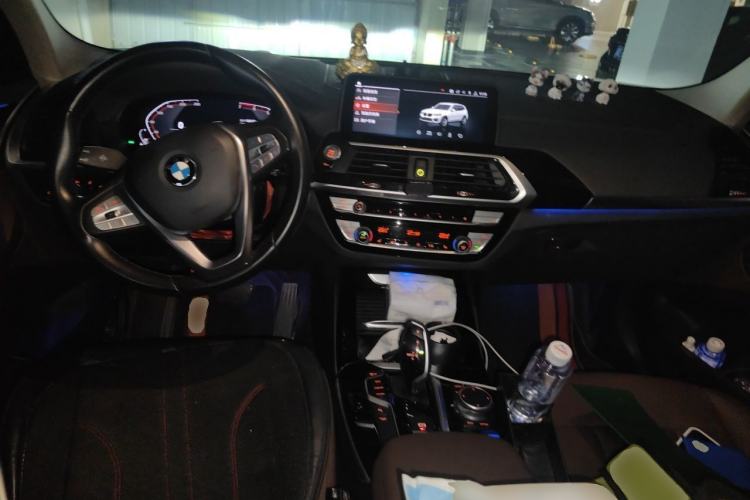 Used BMW X3 2020 xDrive25i Luxury Package Center Console