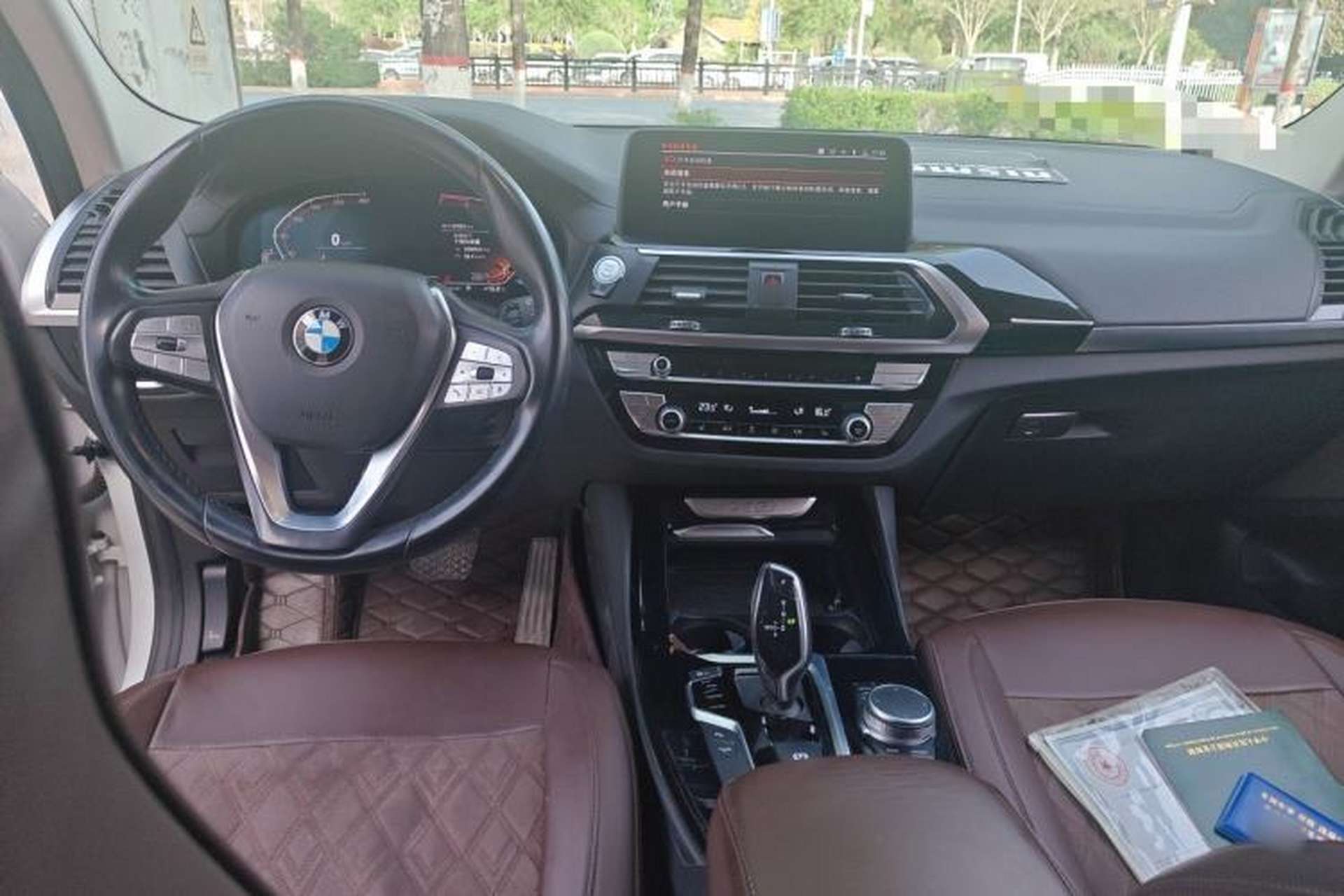 Used BMW X3 2020 xDrive25i Luxury Package Center Console