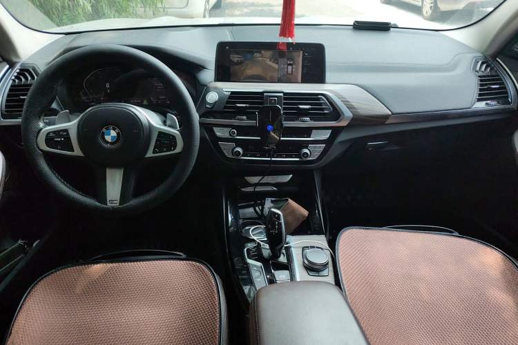 Used BMW X3 2020 xDrive28i M Sport Package Center Console