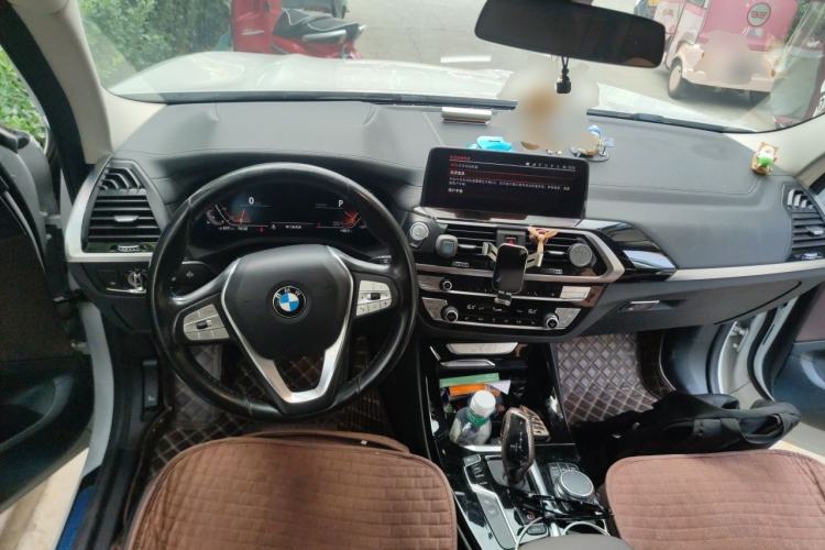 Used BMW X3 2020 xDrive25i Luxury Package Center Console