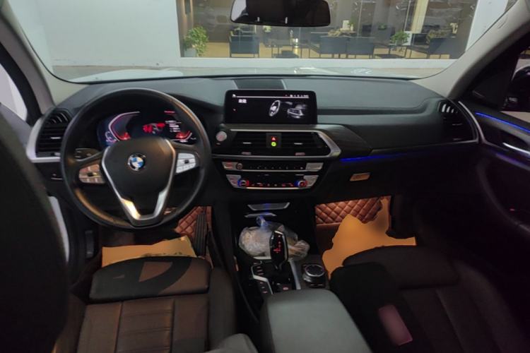 Used BMW X3 2020 xDrive28i Luxury Package Center Console