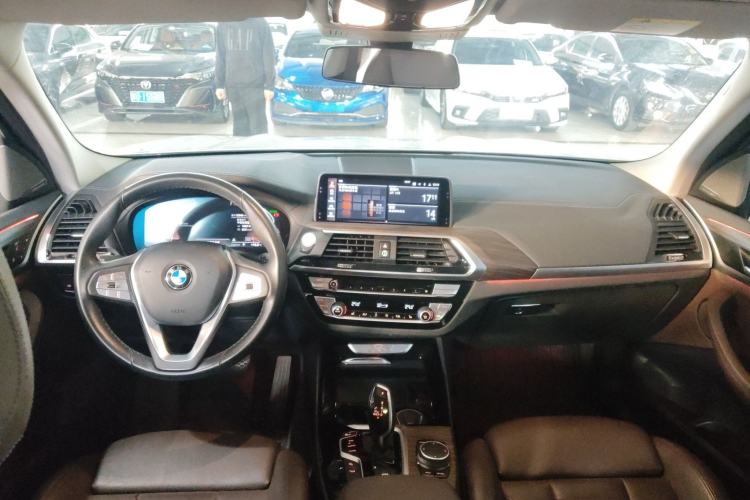 Used BMW X3 2020 xDrive28i Luxury Package Center Console