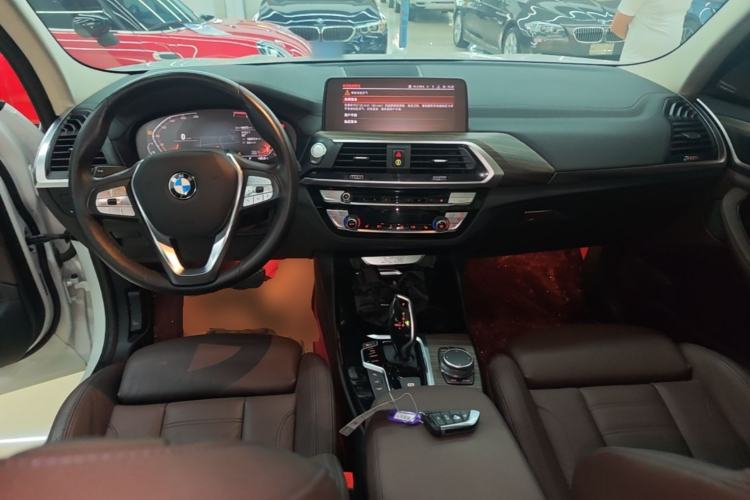 Used BMW X3 2020 xDrive28i Luxury Package Center Console