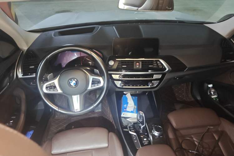 Used BMW X3 2020 xDrive30i Luxury Model with M Sport Package Center Console
