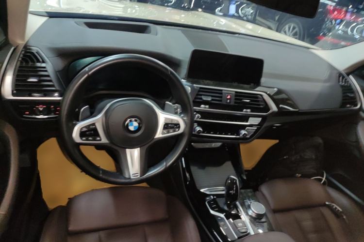 Used BMW X3 2020 xDrive30i Luxury Model with M Sport Package Center Console