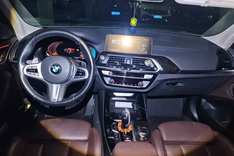 Used BMW X3 2020 xDrive30i Luxury Model with M Sport Package Center Console