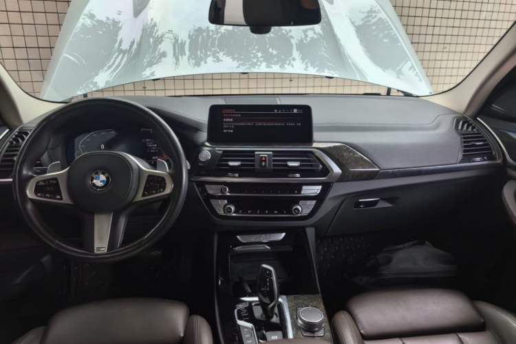 Used BMW X3 2020 xDrive30i Luxury Model with M Sport Package Center Console