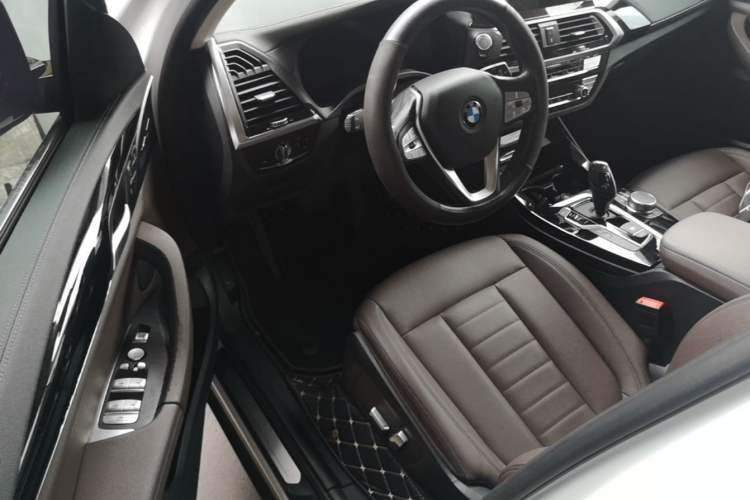Used BMW X3 2020 xDrive25i Luxury Package Driver Seat