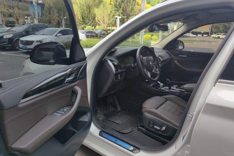 Used BMW X3 2020 xDrive30i Luxury Model with M Sport Package Driver Seat