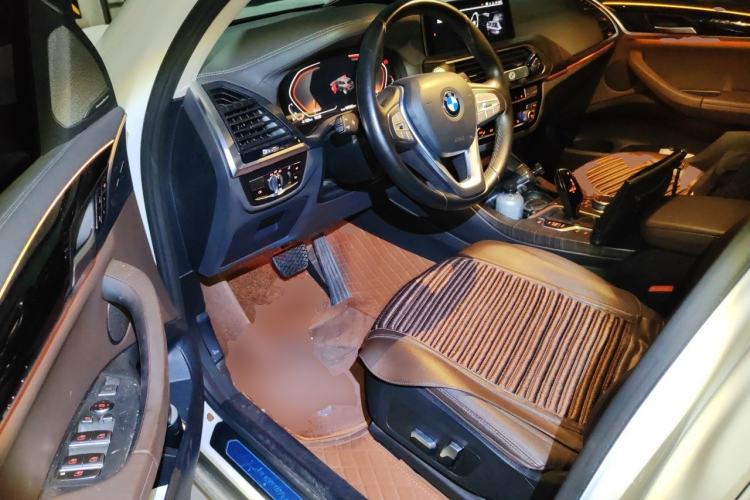 Used BMW X3 2020 xDrive25i Luxury Package Driver Seat