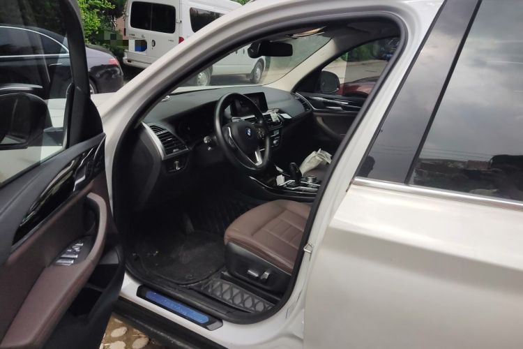 Used BMW X3 2020 xDrive25i Luxury Package Driver Seat
