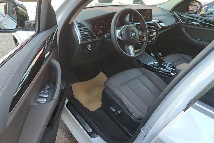 Used BMW X3 2020 xDrive25i M Sport Package Driver Seat