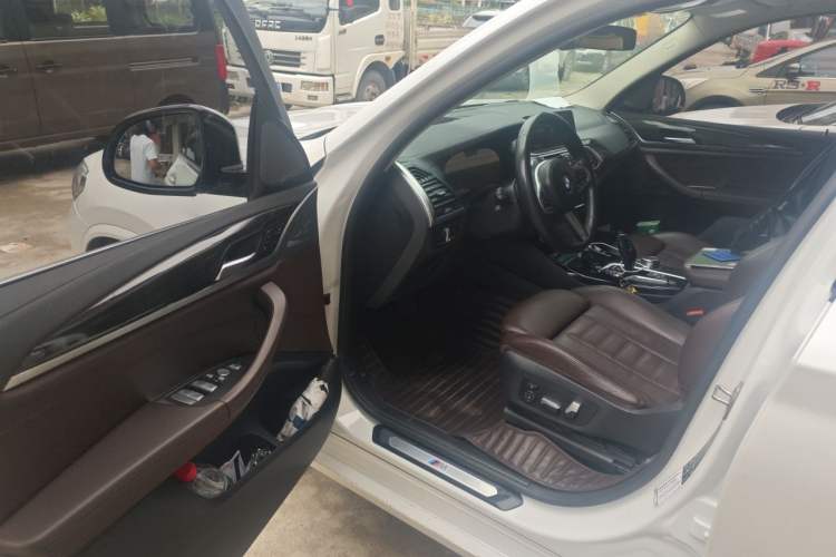 Used BMW X3 2020 xDrive30i Luxury Model with M Sport Package Driver Seat