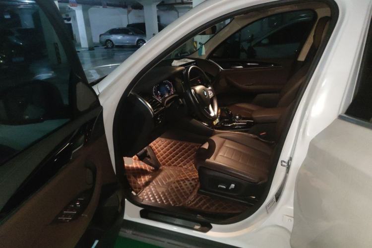 Used BMW X3 2020 xDrive25i Luxury Package Driver Seat