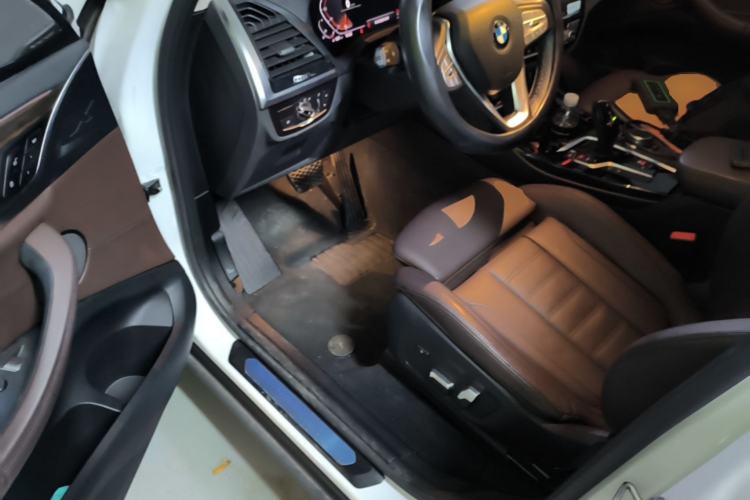 Used BMW X3 2020 xDrive28i Luxury Package Driver Seat