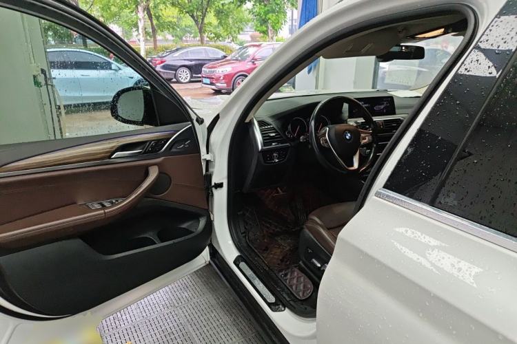 Used BMW X3 2020 xDrive28i Luxury Package Driver Seat