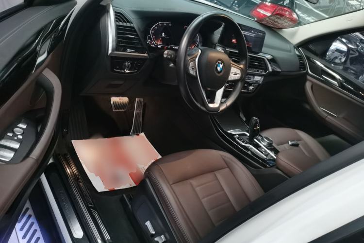 Used BMW X3 2020 xDrive25i Luxury Package Driver Seat