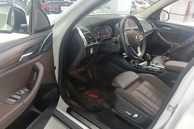Used BMW X3 2020 xDrive28i Luxury Package Driver Seat