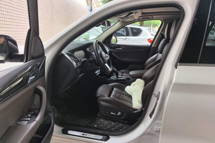 Used BMW X3 2020 xDrive30i Luxury Model with M Sport Package Driver Seat