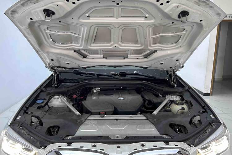 Used BMW X3 2020 xDrive25i Luxury Package Engine Bay