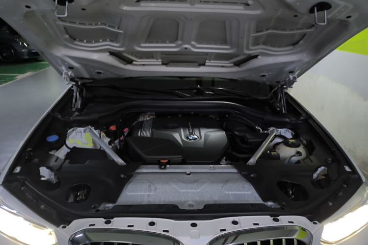 Used BMW X3 2020 xDrive28i Luxury Package Engine Bay