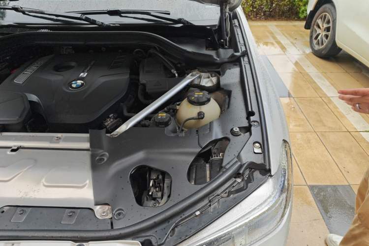 Used BMW X3 2020 xDrive25i Luxury Package Engine Bay Left