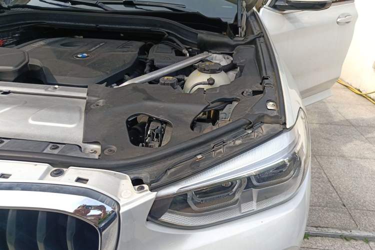 Used BMW X3 2020 xDrive25i M Sport Package Engine Bay Left