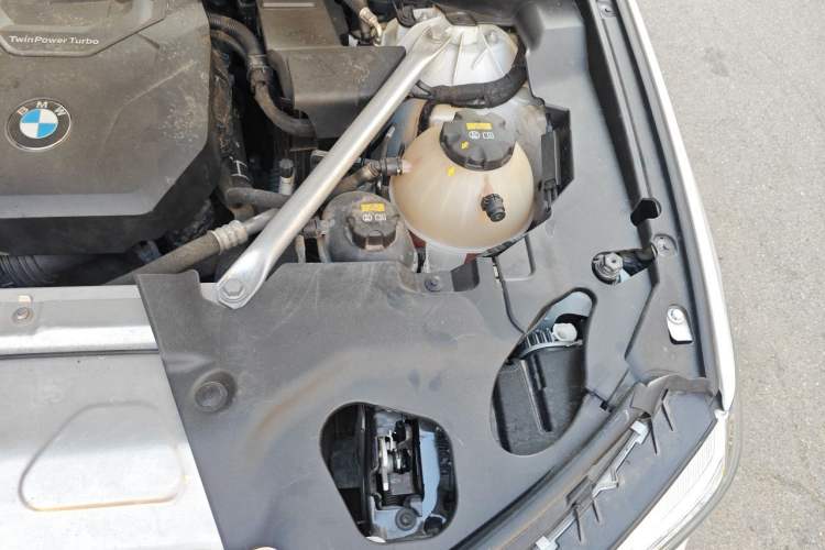 Used BMW X3 2020 xDrive28i Luxury Package Engine Bay Left