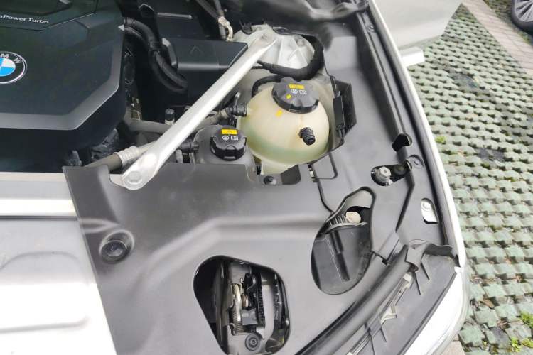 Used BMW X3 2020 xDrive28i M Sport Package Engine Bay Left