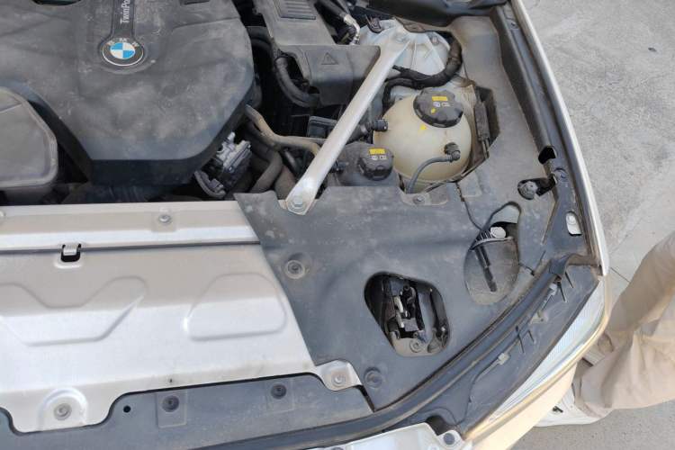 Used BMW X3 2020 xDrive28i Luxury Package Engine Bay Left