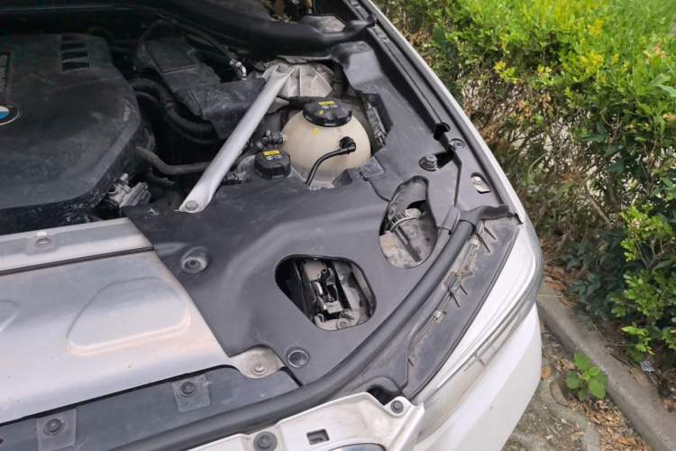 Used BMW X3 2020 xDrive25i M Sport Package Engine Bay Left