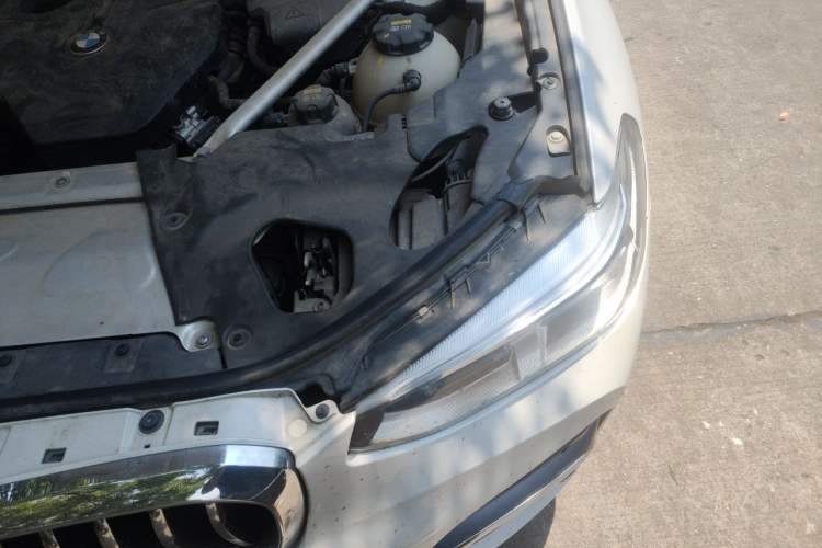 Used BMW X3 2020 xDrive28i Luxury Package Engine Bay Left