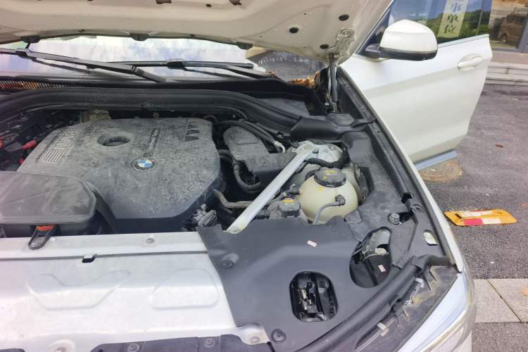Used BMW X3 2020 xDrive28i Luxury Package Engine Bay Left