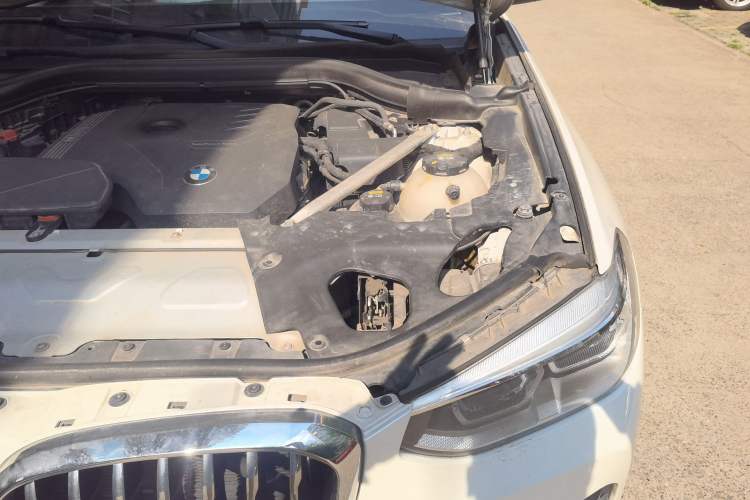 Used BMW X3 2020 xDrive28i Luxury Package Engine Bay Left