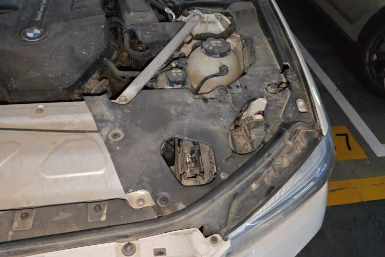 Used BMW X3 2020 xDrive28i M Sport Package Engine Bay Left