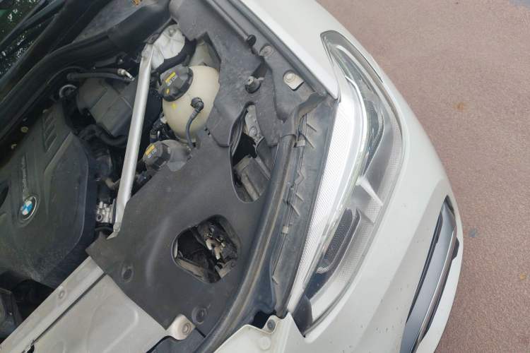 Used BMW X3 2020 xDrive25i Luxury Package Engine Bay Left